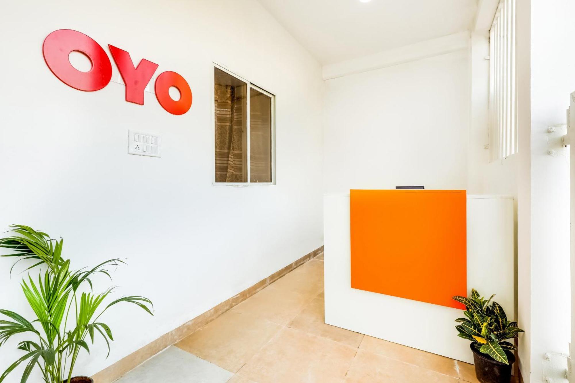 Hotel O Expression Indore Exteriör bild