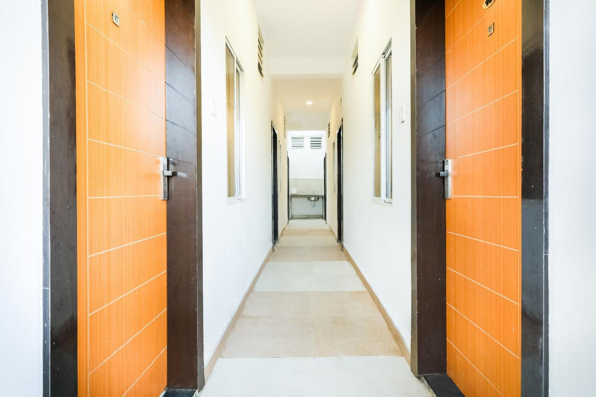 Hotel O Expression Indore Exteriör bild