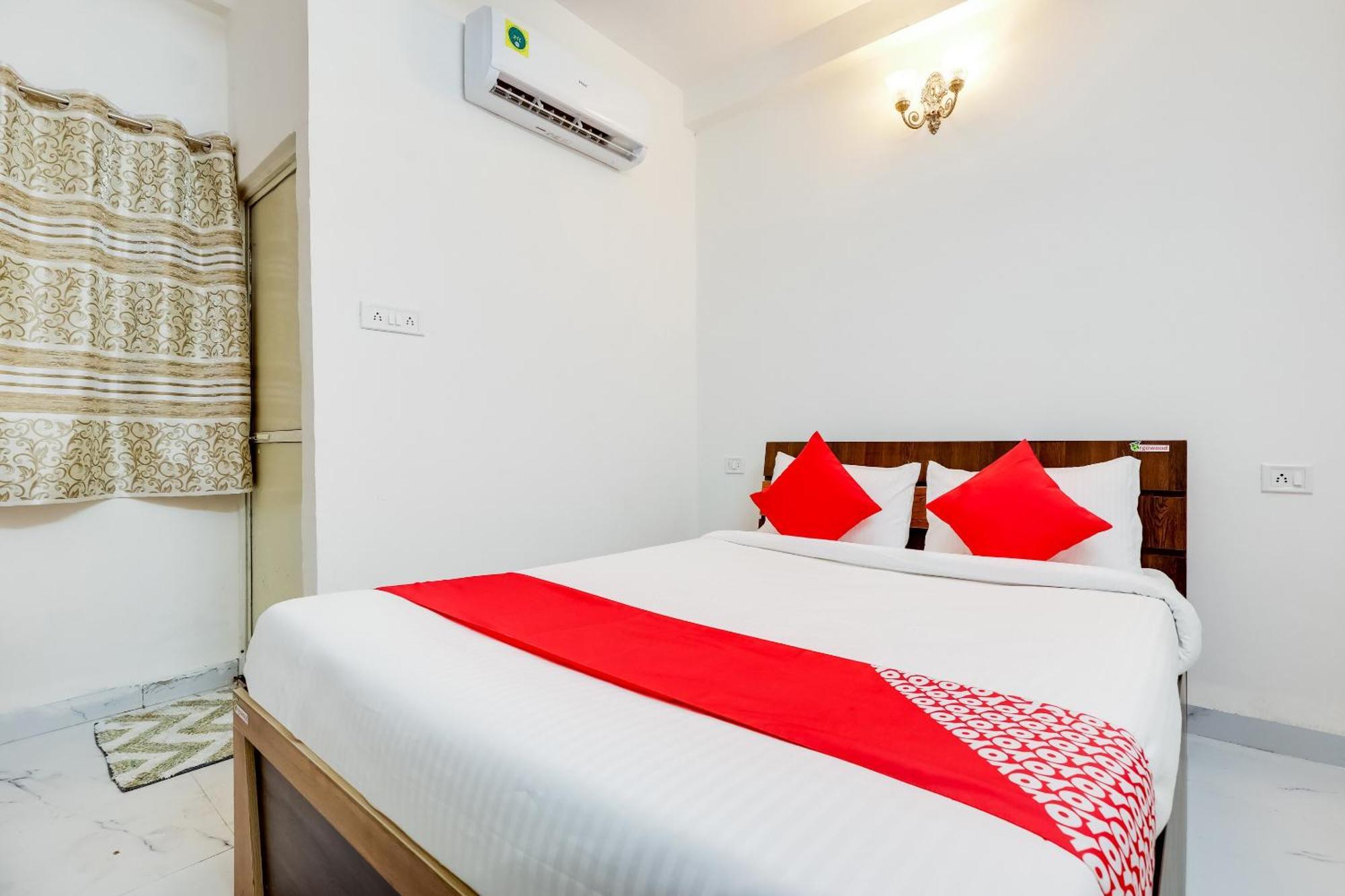 Hotel O Expression Indore Exteriör bild